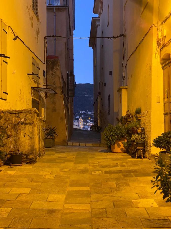 Bastia Citadelle: Superbe Appartement ภายนอก รูปภาพ